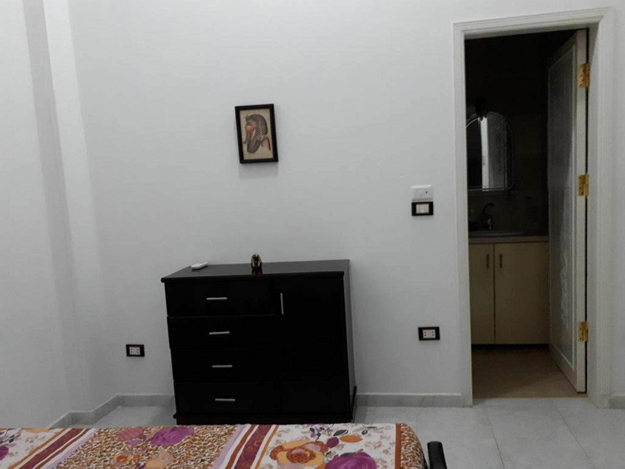 Appartement Angel Eyes House à Louxor Extérieur photo